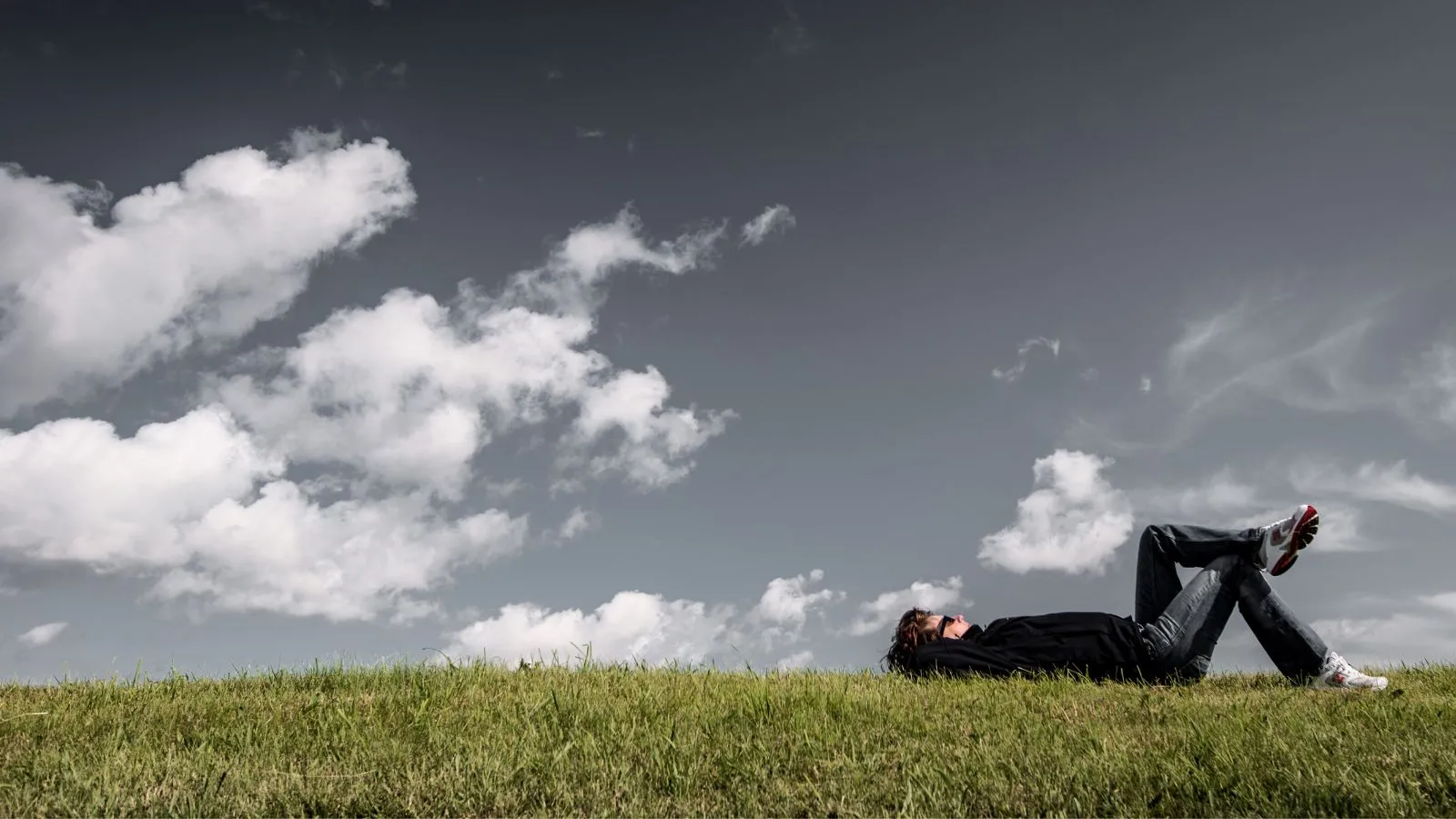 My spouse refuses to sign the divorce application. Can my spouse prevent the divorce by not signing?